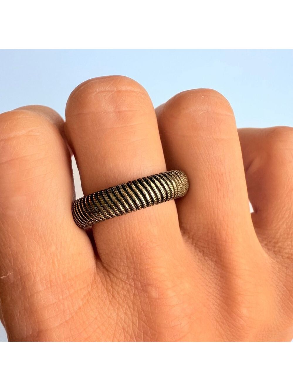 Gucci Scale Rivet Palladium Sterling Silver 925 Unisex Ring Size 7 NWT RARE - Picture 8 of 8